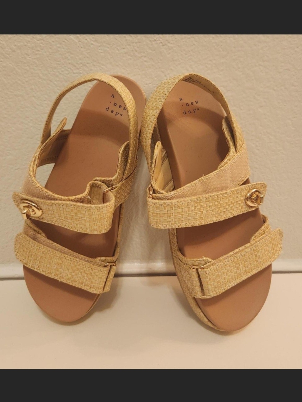 a new day Raffia Beige Woven Strap Platform Sandals With Gold Accents Size 10